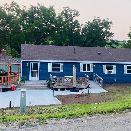 The Farmhouse Ranch